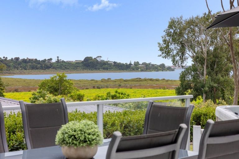 Photo of property in 6a Waikareao Way, Brookfield, Tauranga, 3110
