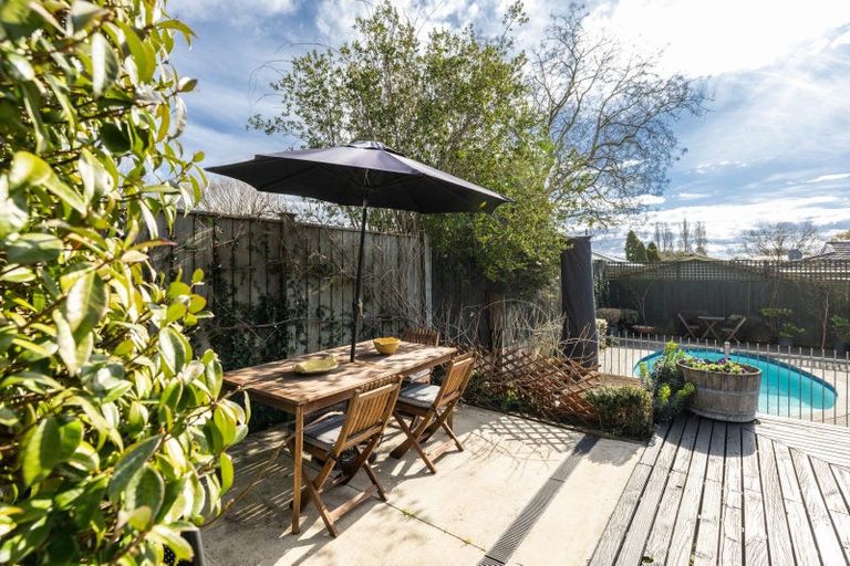 Photo of property in 35a Lucknow Road, Havelock North, 4130