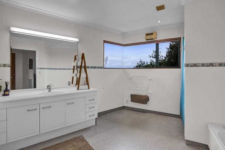 Photo of property in 50 Denby Road, Hawera, 4672