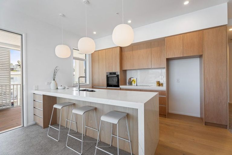 Photo of property in 193 Hibiscus Drive, Orewa, 0931