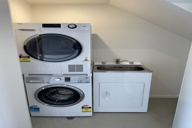 Photo of property in 17c Cuba Street, Petone, Lower Hutt, 5012