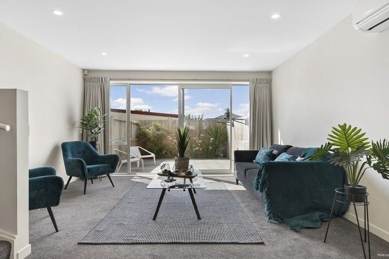 Photo of property in 6/2 Stone Street, Miramar, Wellington, 6022