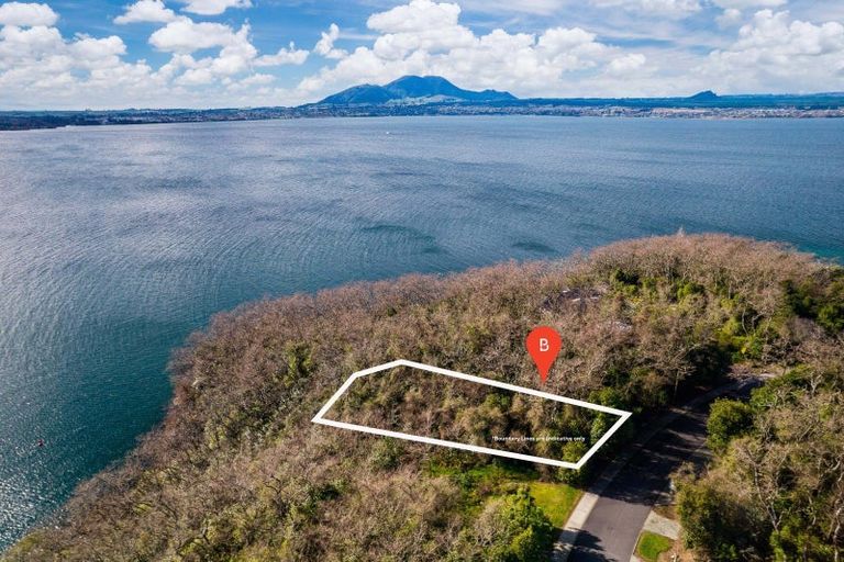 Photo of property in 31 Parawera Drive, Acacia Bay, Taupo, 3330