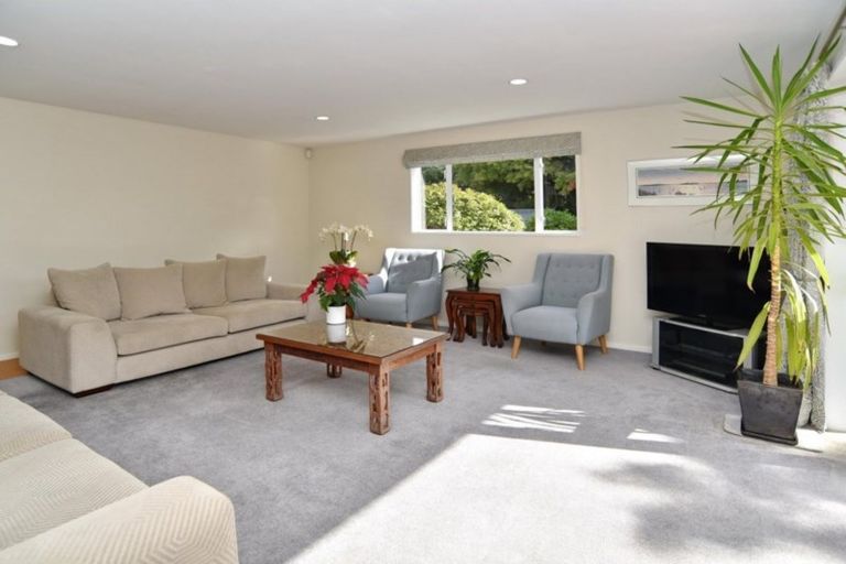Photo of property in 21 Condell Avenue, Papanui, Christchurch, 8053