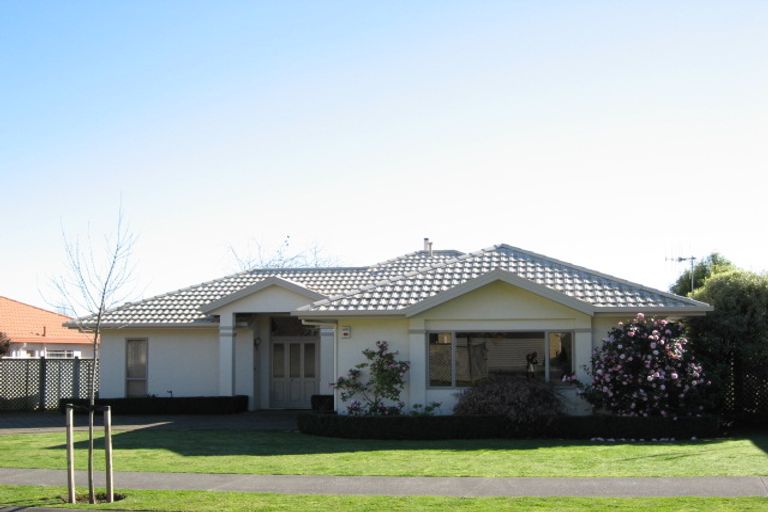 Photo of property in 23 Kingsgate Avenue, Havelock North, 4130