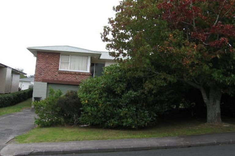 Photo of property in 39 Blakeborough Drive, Forrest Hill, Auckland, 0620