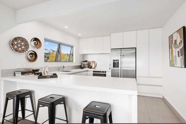 Photo of property in 1/11 Noumea Place, Mairangi Bay, Auckland, 0630