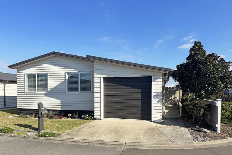 Photo of property in 11 Kamahi Crescent, Papamoa Beach, Papamoa, 3118