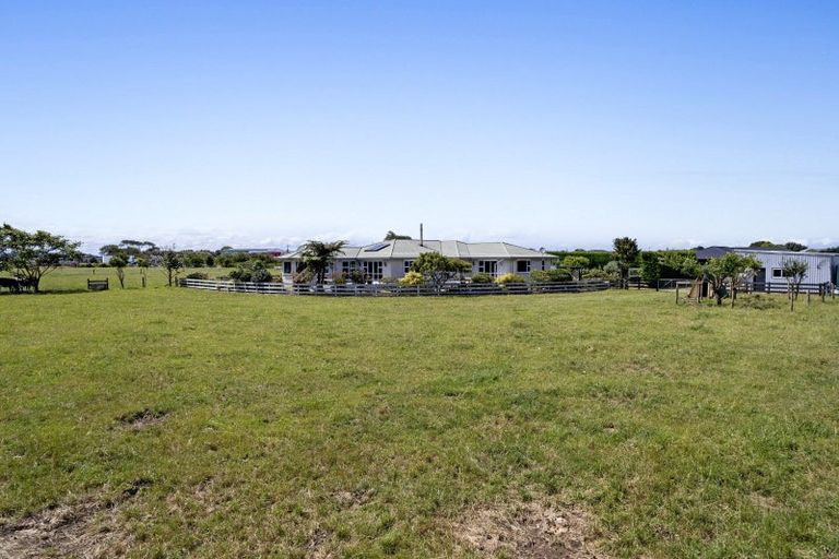 Photo of property in 281 Waihi Road, Hawera, 4673