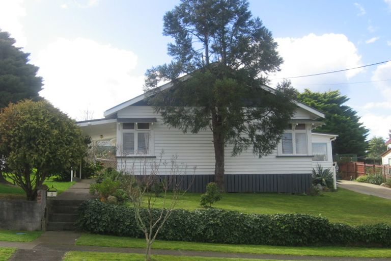 Photo of property in 8 Union Street, Hikurangi, 0114