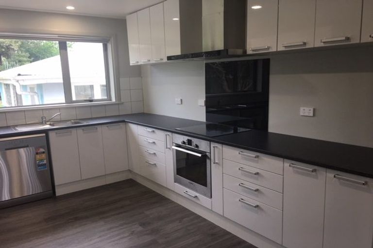 Photo of property in 8 Park Road, Western Heights, Rotorua, 3015