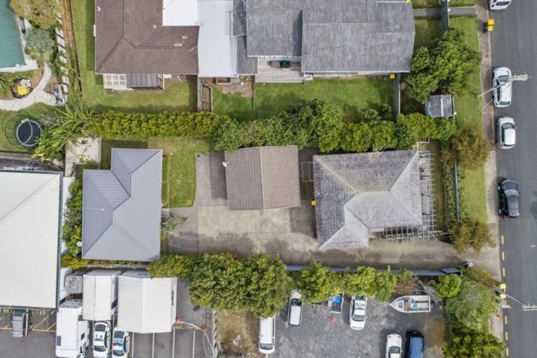 Photo of property in 7 Nelson Avenue, Northcote Point, Auckland, 0627