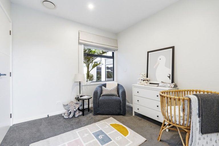 Photo of property in 28 Honeyfield Drive, Whalers Gate, New Plymouth, 4310