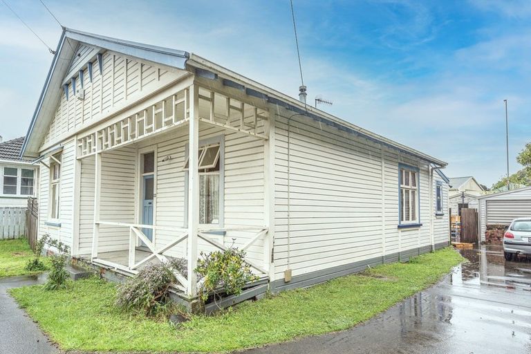 Photo of property in 22 Abbot Street, Gonville, Whanganui, 4501