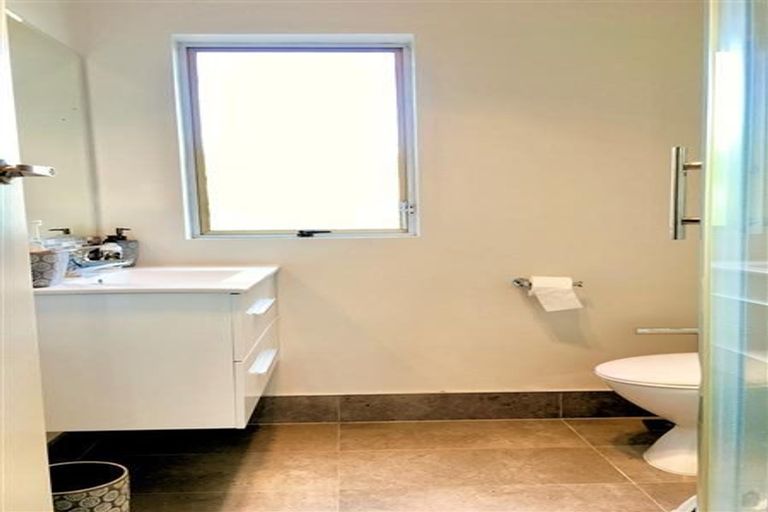 Photo of property in 2/41 Jutland Road, Hauraki, Auckland, 0622