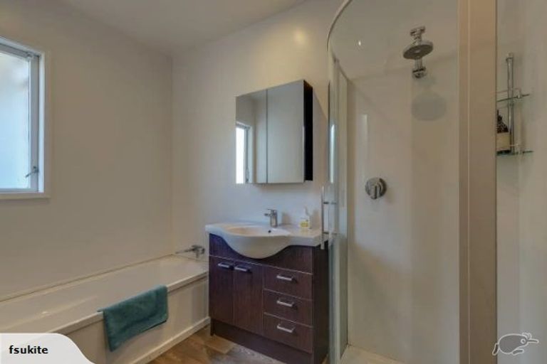 Photo of property in 27 View Road, Houghton Bay, Wellington, 6023