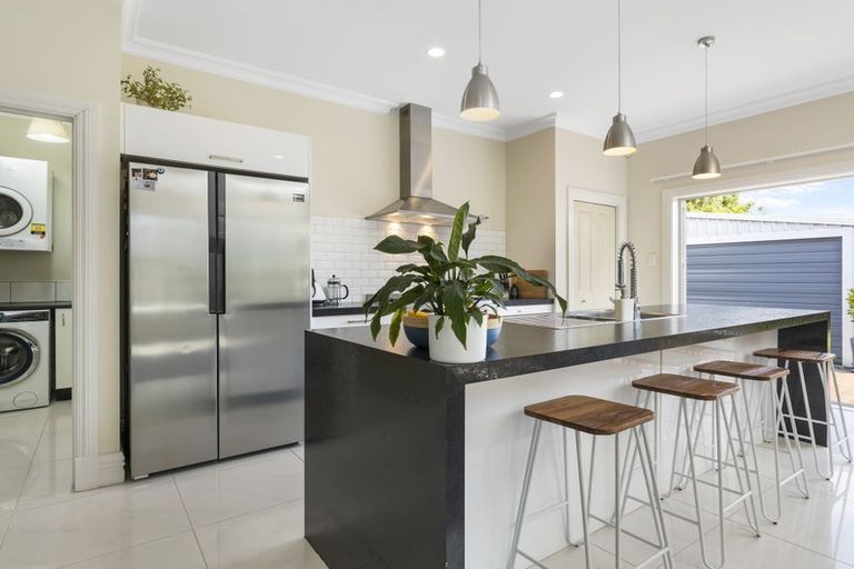 Photo of property in 26 Gibbon Street, Sydenham, Christchurch, 8023