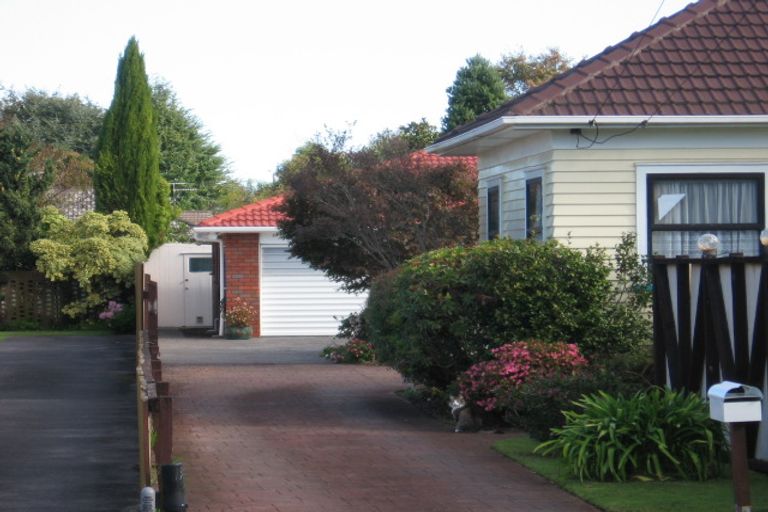 Photo of property in 2/13 Maunu Road, Papatoetoe, Auckland, 2025