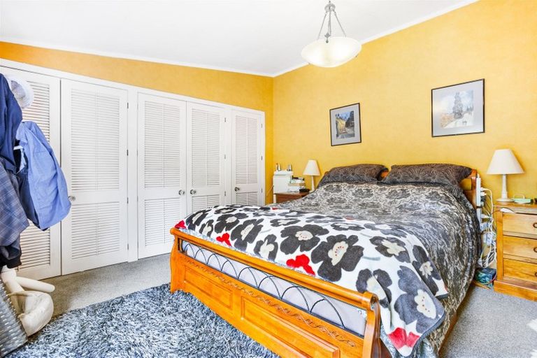 Photo of property in 100 Bethells Road, Waitakere, Henderson, 0781