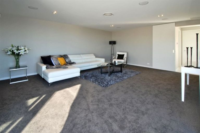 Photo of property in 220 Clifton Terrace, Clifton, Christchurch, 8081