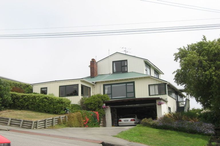 Photo of property in 86 Moncks Spur Road, Redcliffs, Christchurch, 8081