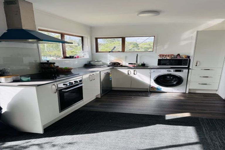 Photo of property in 671 East Coast Road, Browns Bay, Auckland, 0630