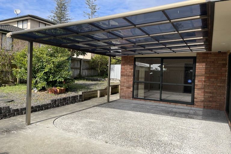 Photo of property in 18 Sheddings Lane, East Tamaki, Auckland, 2016