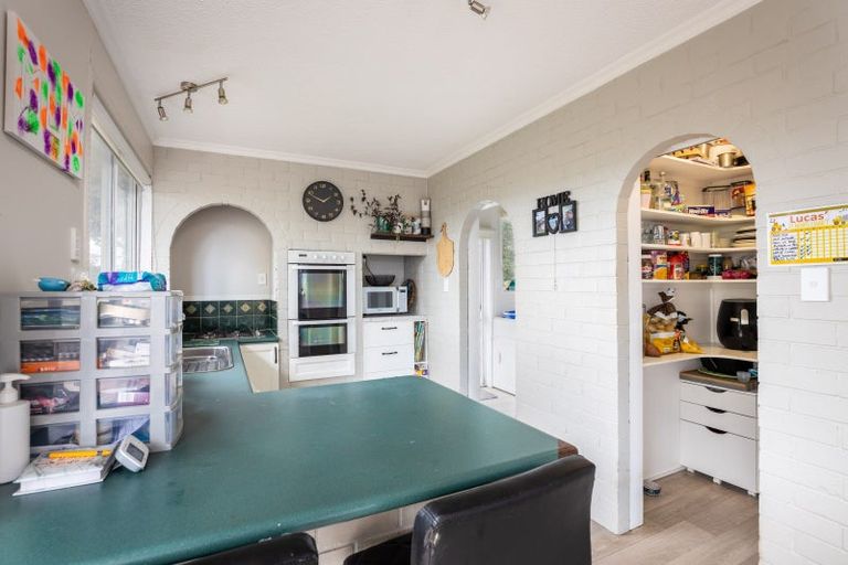 Photo of property in 61 Clawton Street, Westown, New Plymouth, 4310