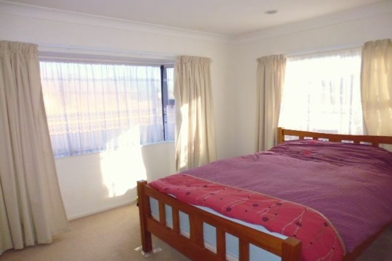 Photo of property in 43 Mandel Mews, Waiwhetu, Lower Hutt, 5010
