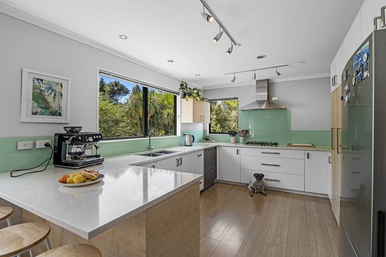 Photo of property in 15 Glenreagh Place, Torbay, Auckland, 0630
