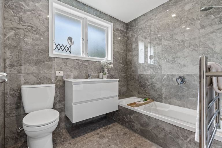 Photo of property in 3/20 Waipani Road, Te Atatu Peninsula, Auckland, 0610