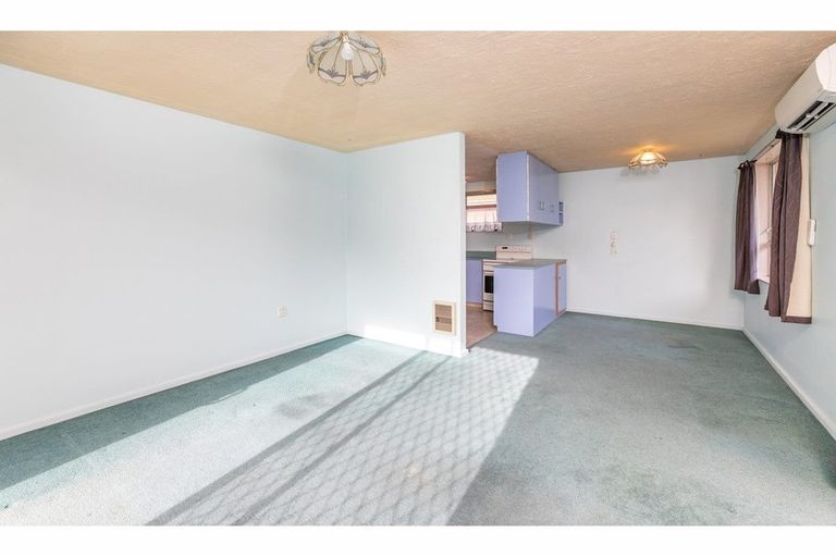 Photo of property in 2/11 Gilby Street, Linwood, Christchurch, 8011