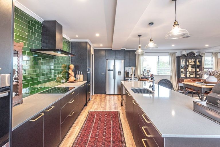 Photo of property in 11 D'arcy Road, Bastia Hill, Whanganui, 4500