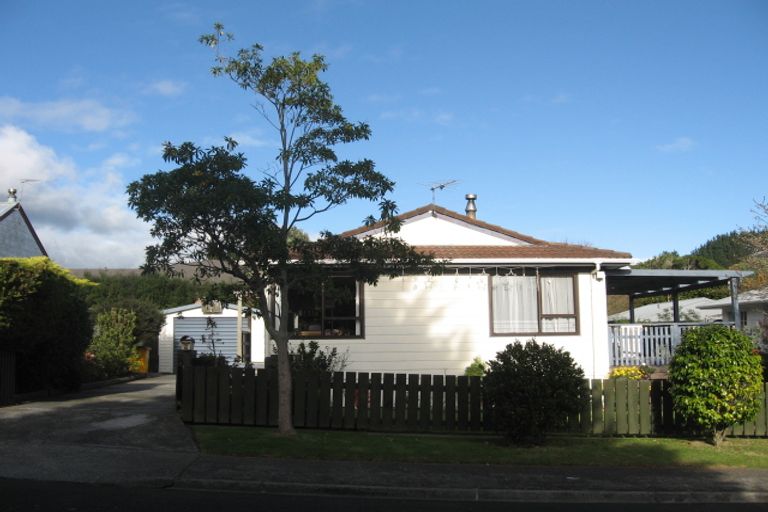 Photo of property in 9 Hookway Grove, Paraparaumu, 5032
