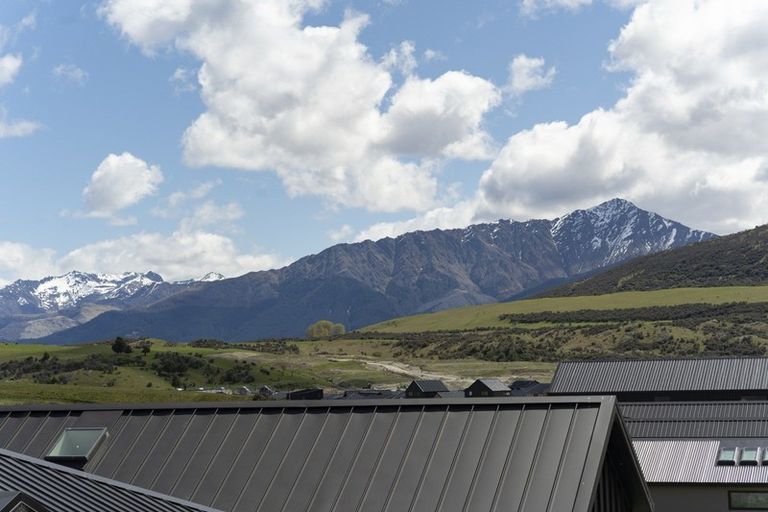 Photo of property in 38 Muster Road, Jacks Point, 9371