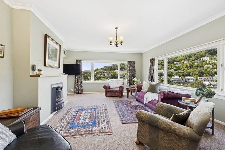 Photo of property in 8 Allington Road, Karori, Wellington, 6012