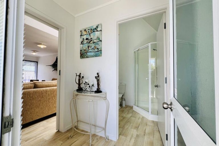 Photo of property in 98 Victoria Street, Coromandel, 3506