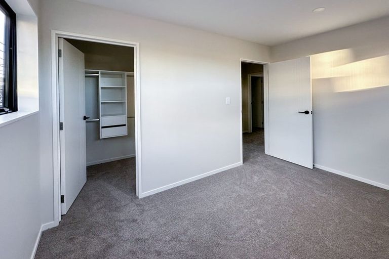Photo of property in 14c Serjeant Street, Henderson, Auckland, 0612