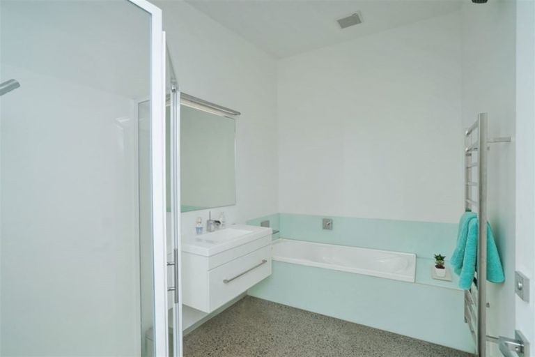 Photo of property in 66 Celia Street, Redcliffs, Christchurch, 8081