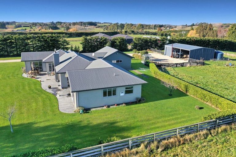 Photo of property in 305 Parsons Road, Weston, Oamaru, 9491