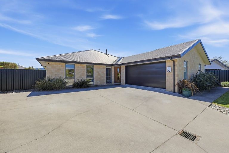 Photo of property in 8 Silver Springs Boulevard, Mosgiel, 9024