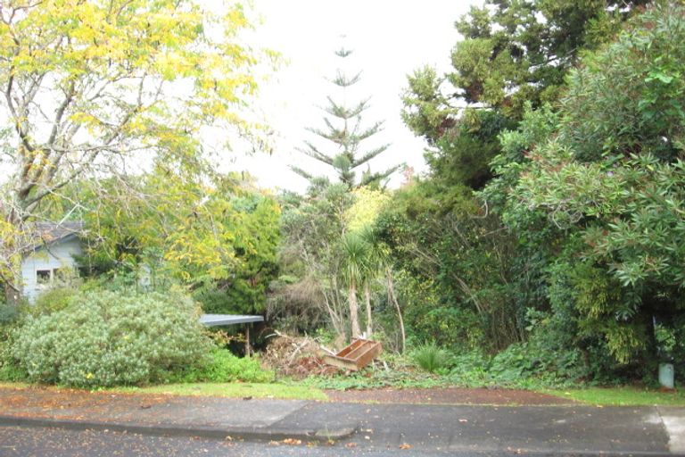 Photo of property in 3 Hartles Place, Mellons Bay, Auckland, 2014