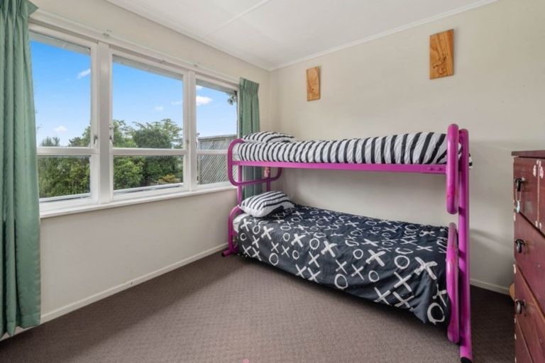 Photo of property in 4 Henry Street, Western Heights, Rotorua, 3015