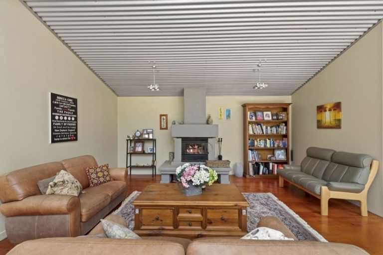 Photo of property in 287 Whitehills Road, Waitoki, Silverdale, 0994