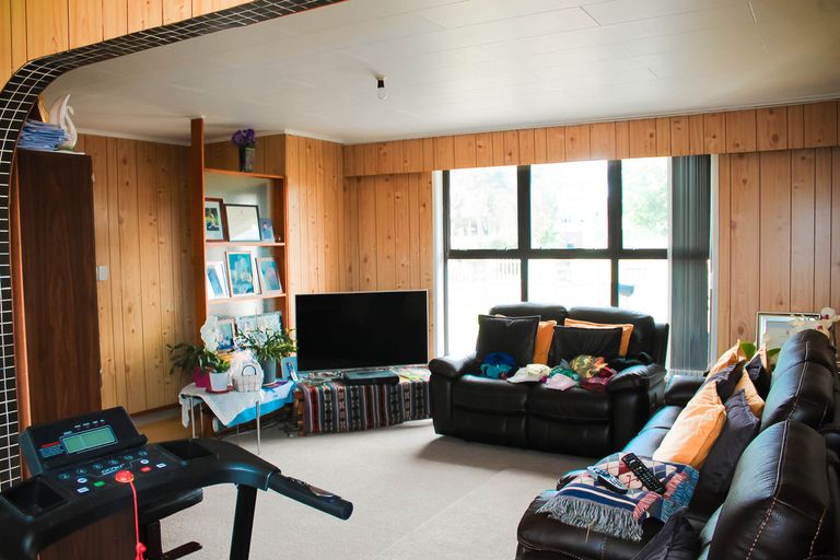 Photo of property in 11 Imrie Avenue, Mangere, Auckland, 2022