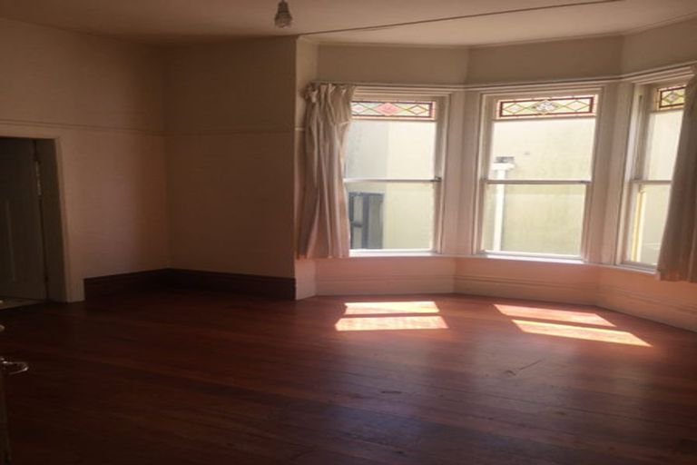 Photo of property in 4a Myrtle Crescent, Mount Cook, Wellington, 6021