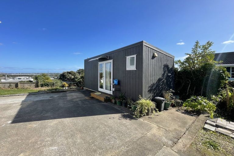 Photo of property in 35 Miramar Place, Pakuranga, Auckland, 2010