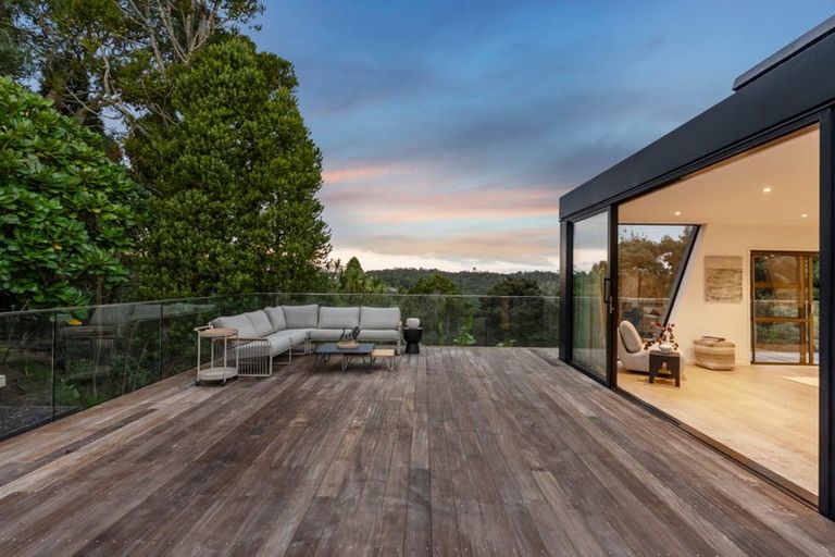 Photo of property in 2/42 Island Road, Beach Haven, Auckland, 0626