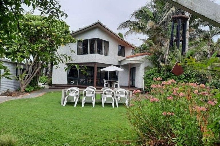 Photo of property in 7 Albert Street, Clive, 4102