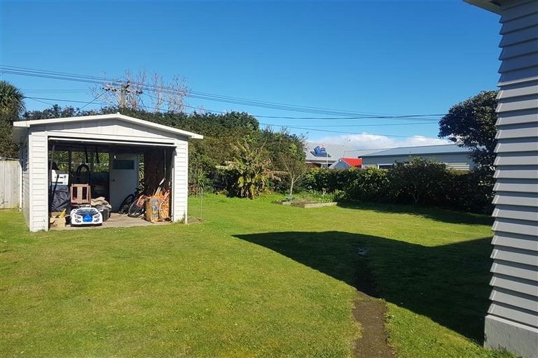 Photo of property in 26 Cornwall Street, Brooklands, New Plymouth, 4310